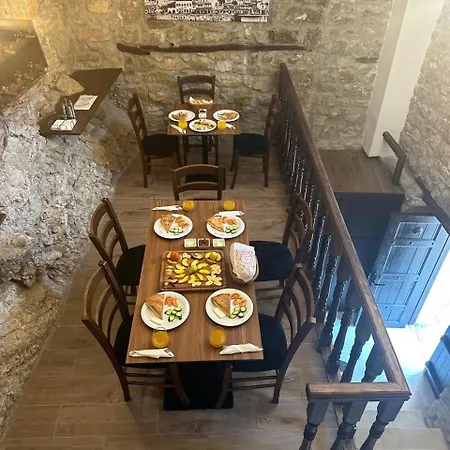 Koxhaku Affittacamere Berat